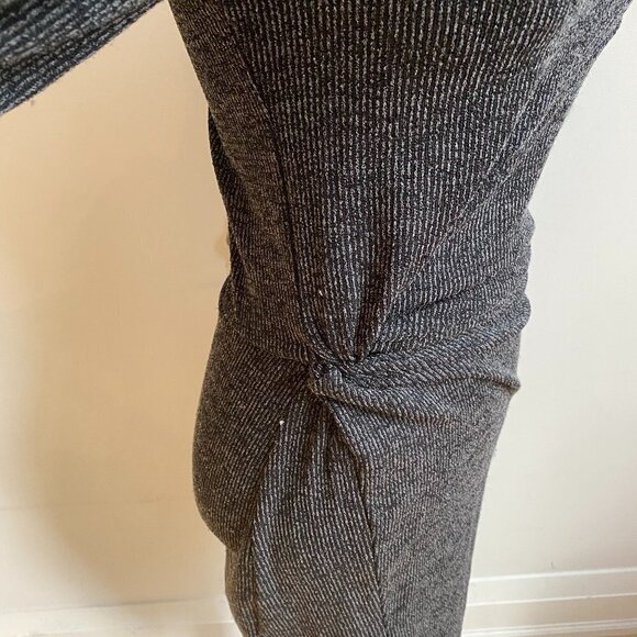 𝅺LA Classe Couture Ribbed Long Sleeve Knit Dress BNWOT Sz XSmall Black Gray - Picture 2 of 5
